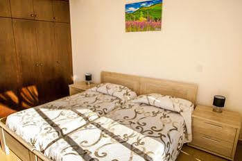 Paphos New Day Apartments מראה חיצוני תמונה