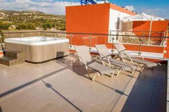Paphos New Day Apartments מראה חיצוני תמונה